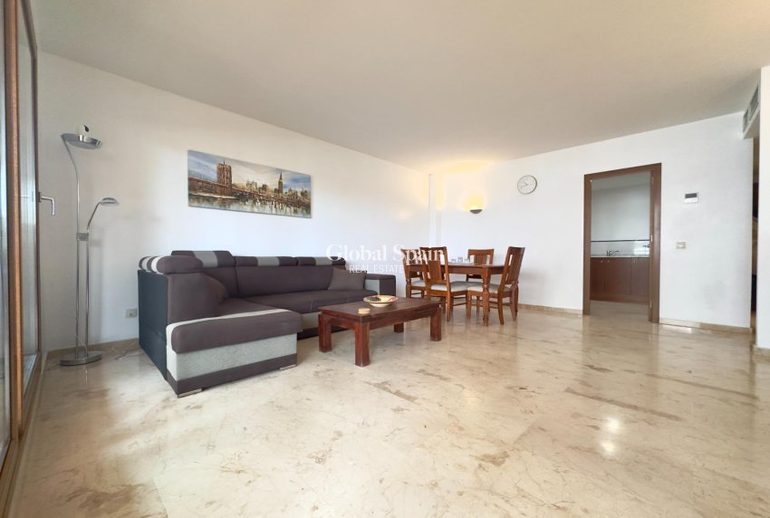 Resale - APARTMENT -
TORREVIEJA - Punta prima