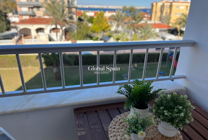 Resale - APARTMENT -
TORREVIEJA - Punta Prima