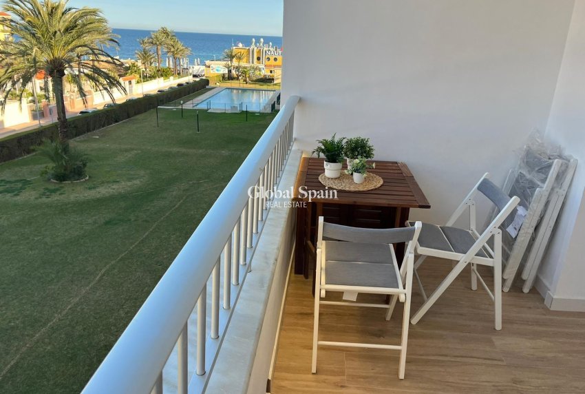 Resale - APARTMENT -
TORREVIEJA - Punta Prima