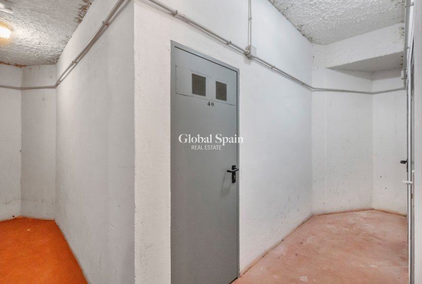 Resale - APARTMENT -
TORREVIEJA - Punta Prima