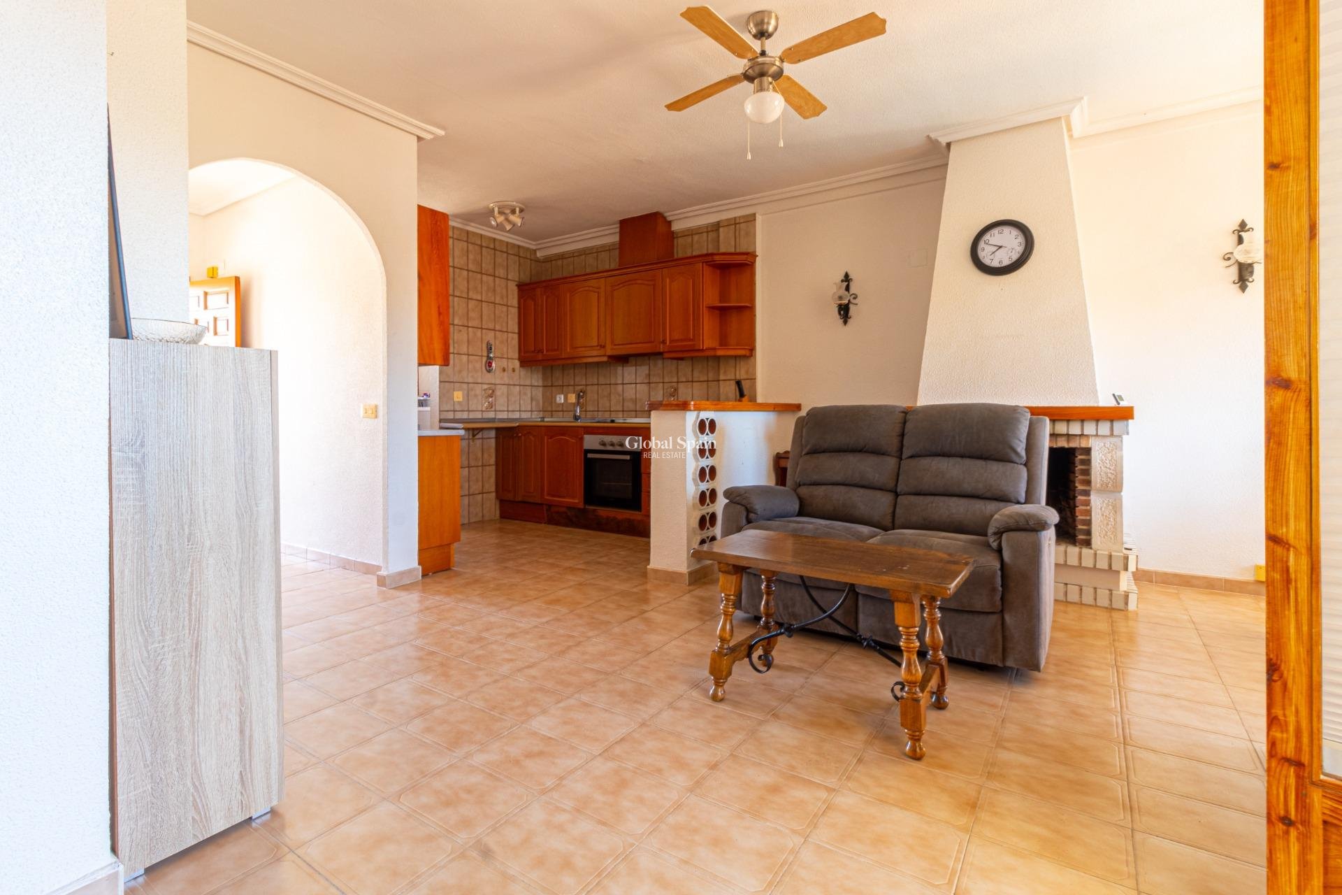 Resale - Apartment -
TORREVIEJA - Punta prima