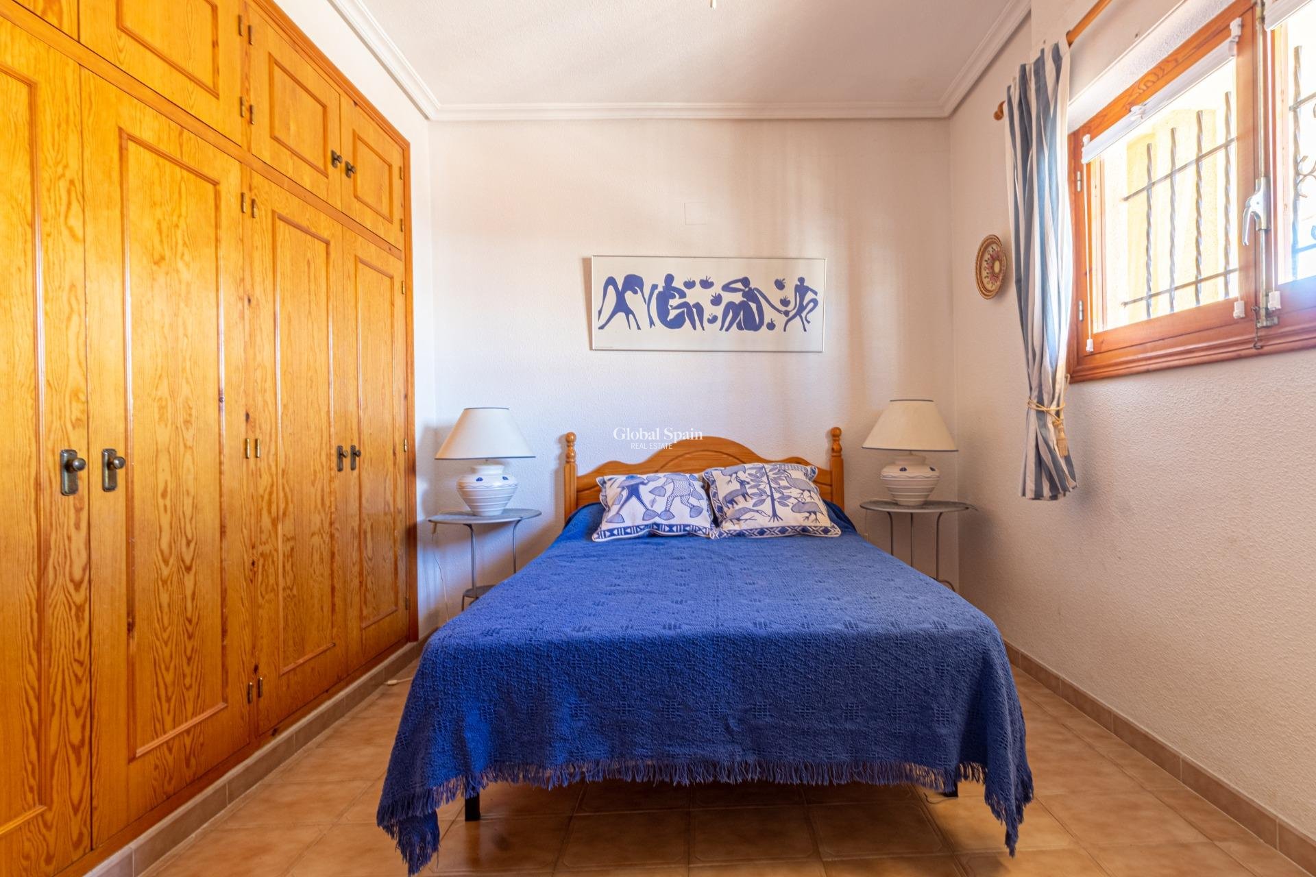 Resale - Apartment -
TORREVIEJA - Punta prima