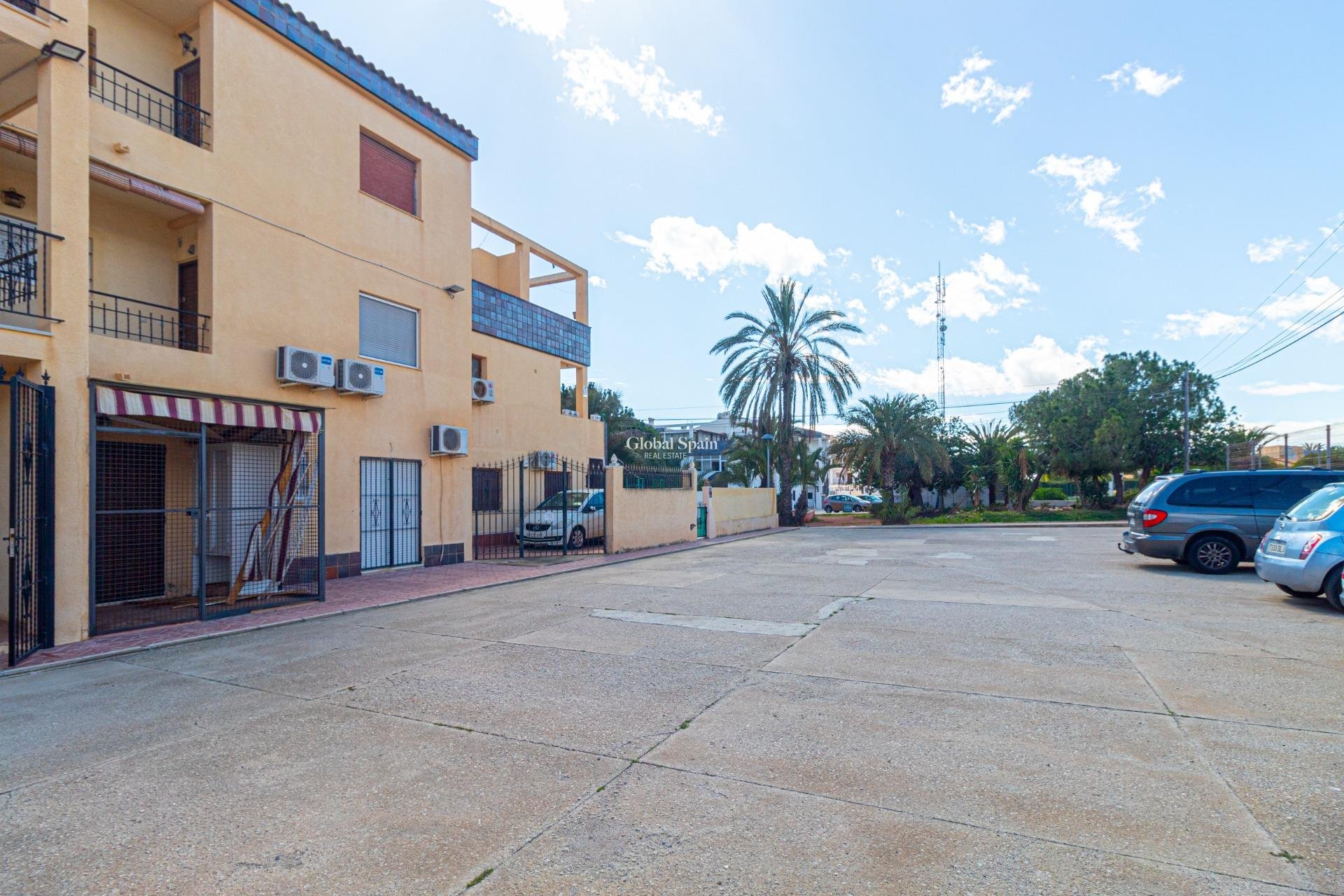 Resale - Apartment -
TORREVIEJA - Punta prima