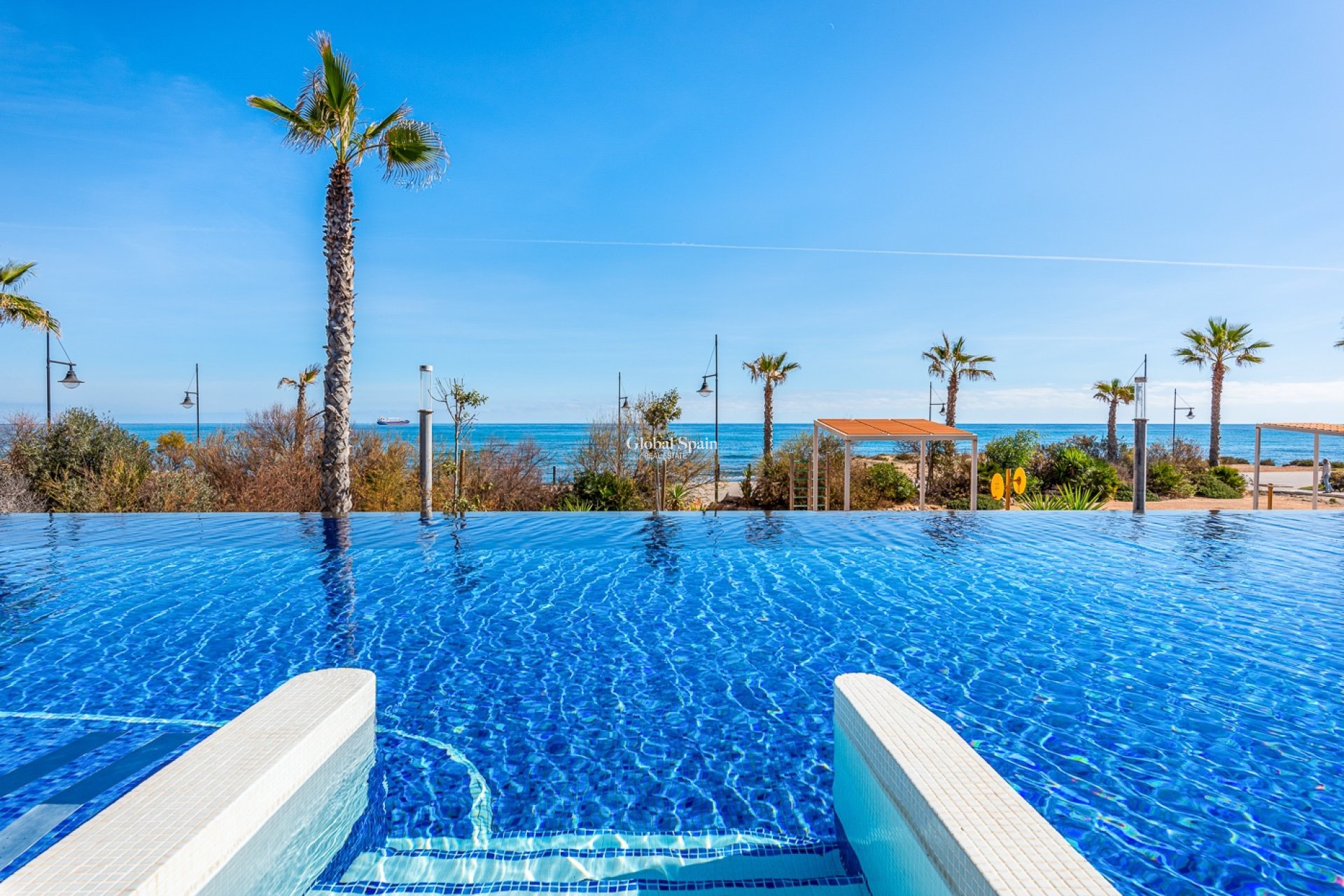 Resale - Apartment -
TORREVIEJA - Punta Prima