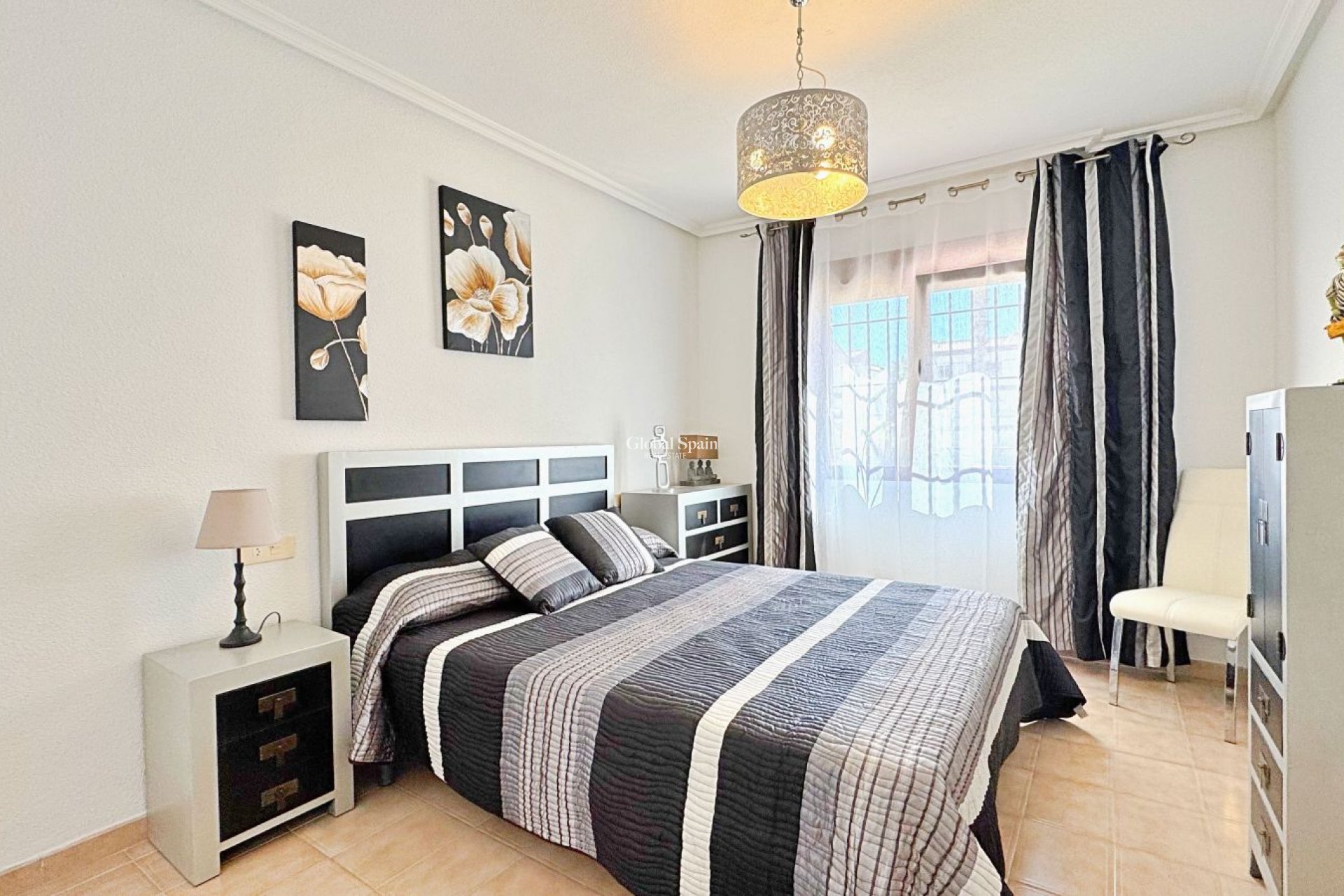 Resale - Apartment -
TORREVIEJA - Rocio del Mar