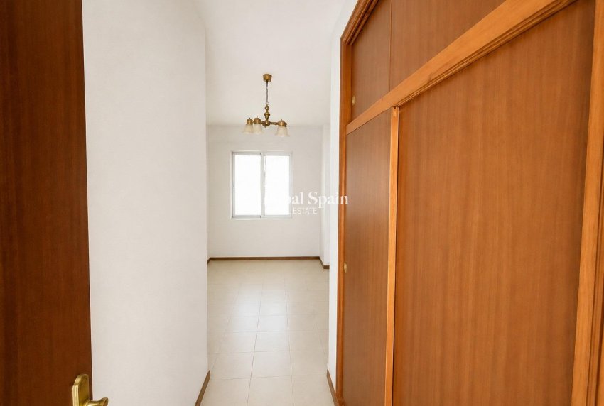 Resale - APARTMENT -
TORREVIEJA - San luis