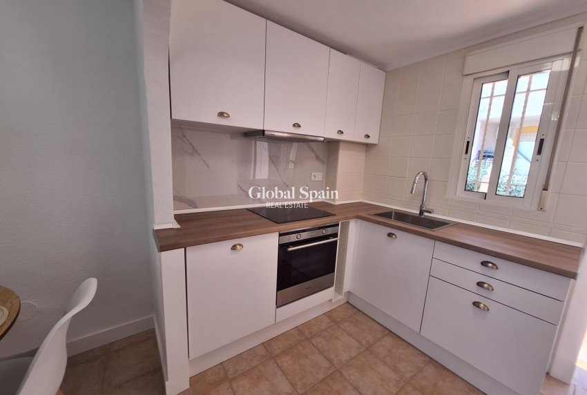 Resale - APARTMENT -
TORREVIEJA - Sector 25