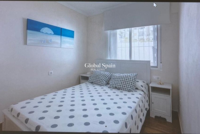 Resale - APARTMENT -
TORREVIEJA - Sector 25