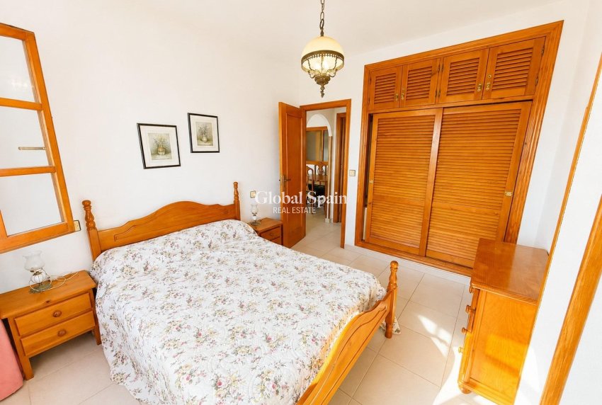 Resale - APARTMENT -
TORREVIEJA - Torre del moro