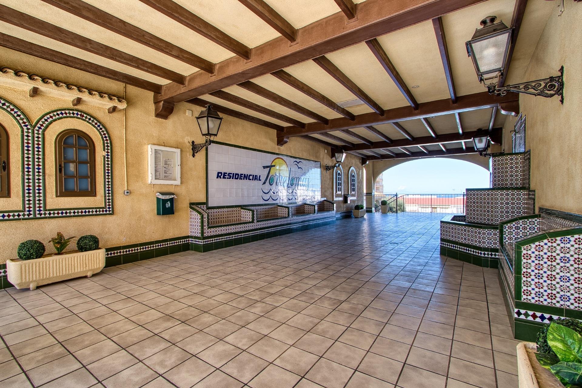 Resale - APARTMENT -
TORREVIEJA - Torre del moro