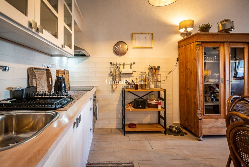 Resale - Apartment -
TORREVIEJA - Torre la mata