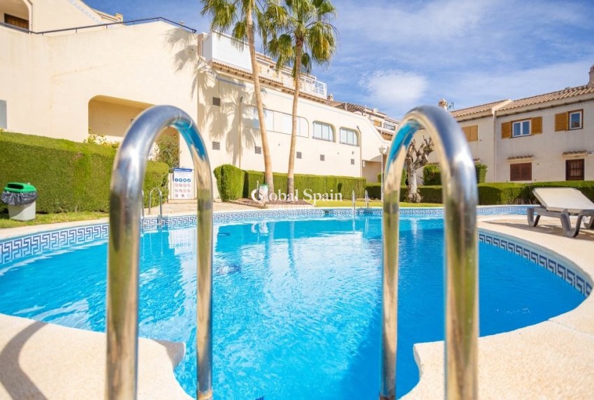 Resale - Apartment -
TORREVIEJA - Torreblanca