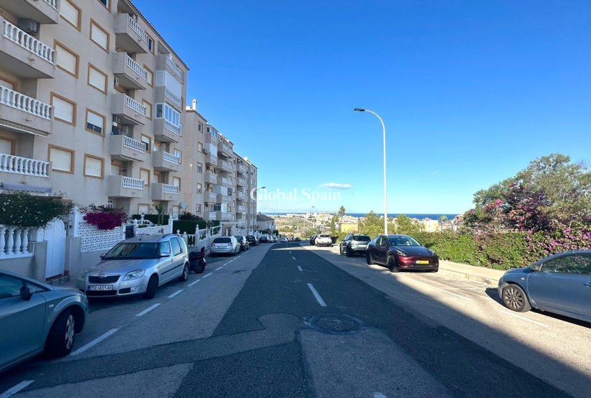 Resale - APARTMENT -
TORREVIEJA - Torreblanca