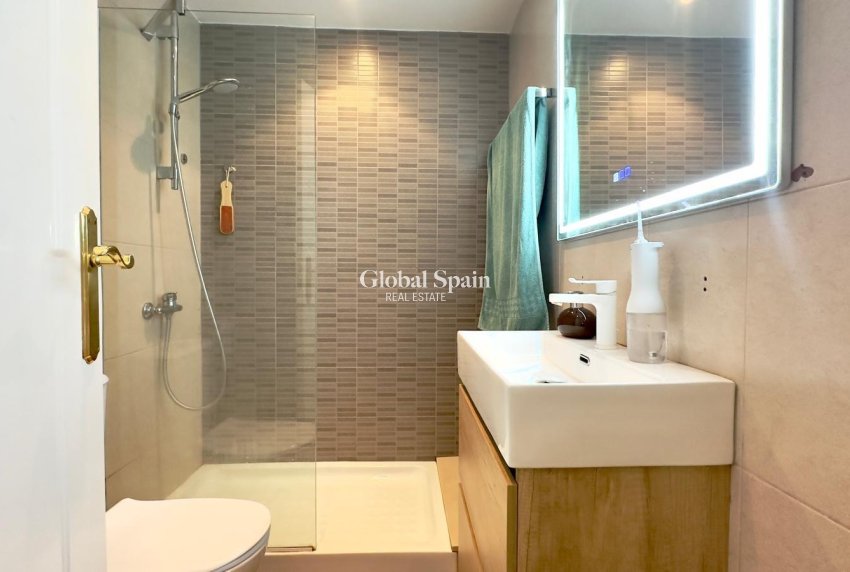 Resale - APARTMENT -
TORREVIEJA - Torreblanca