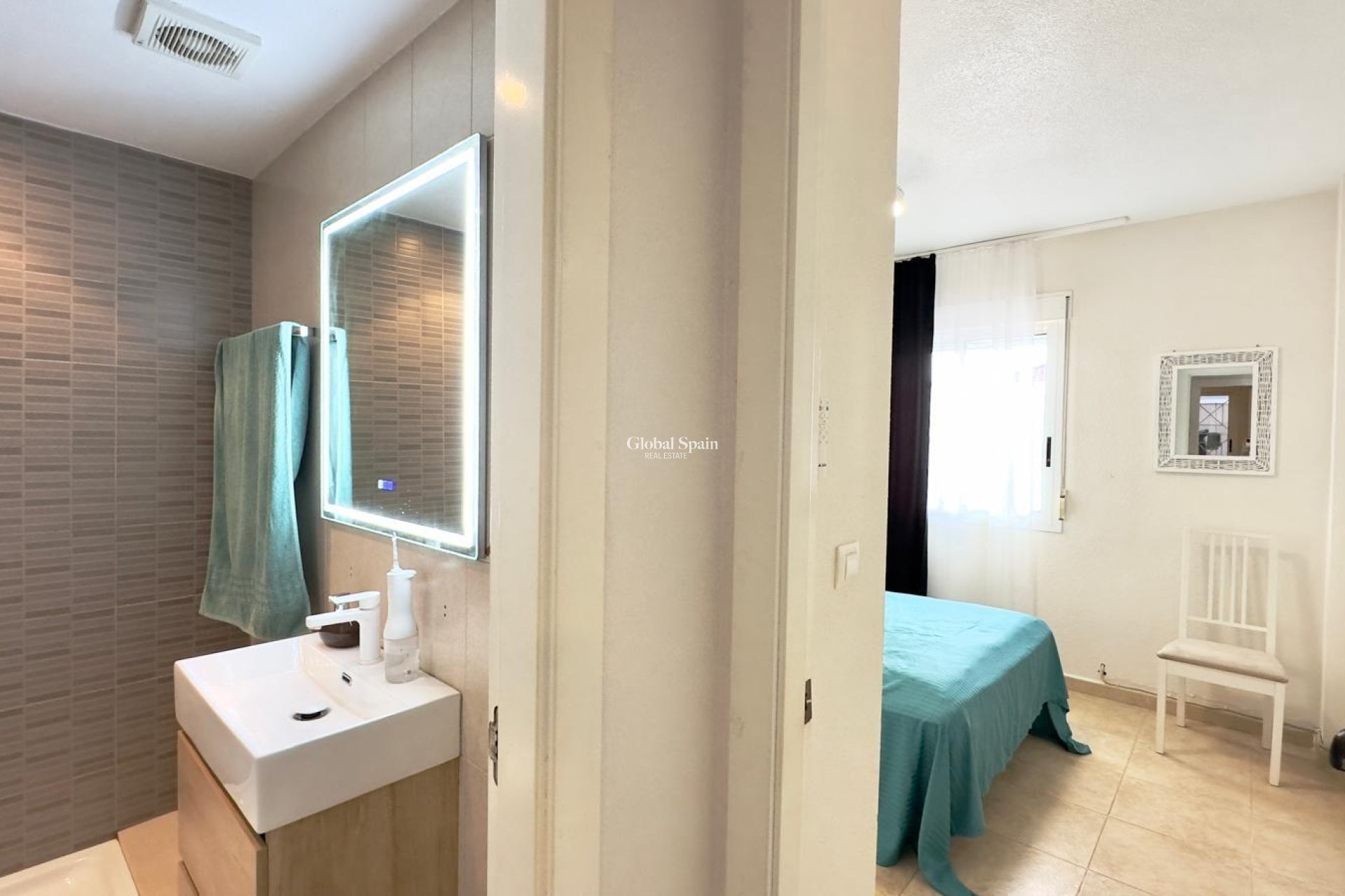 Resale - APARTMENT -
TORREVIEJA - Torreblanca