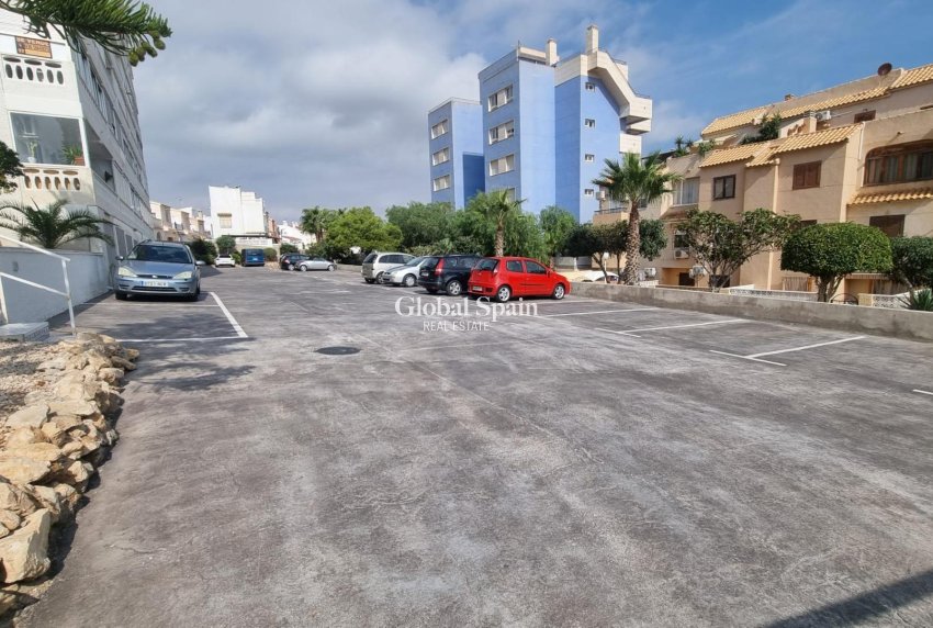 Resale - APARTMENT -
TORREVIEJA - Torreblanca