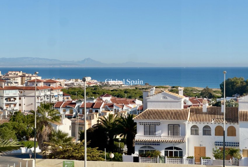 Resale - APARTMENT -
TORREVIEJA - Torreblanca