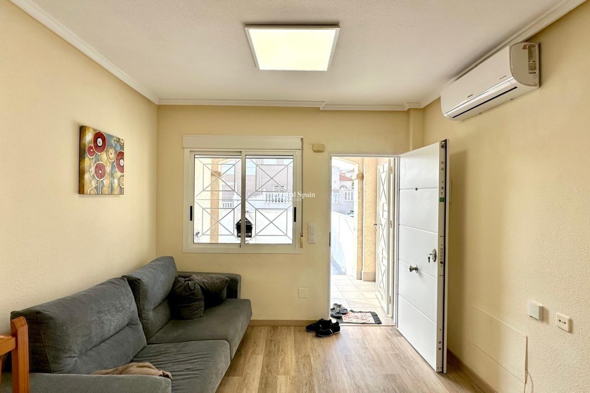 Resale - APARTMENT -
TORREVIEJA - Torreblanca