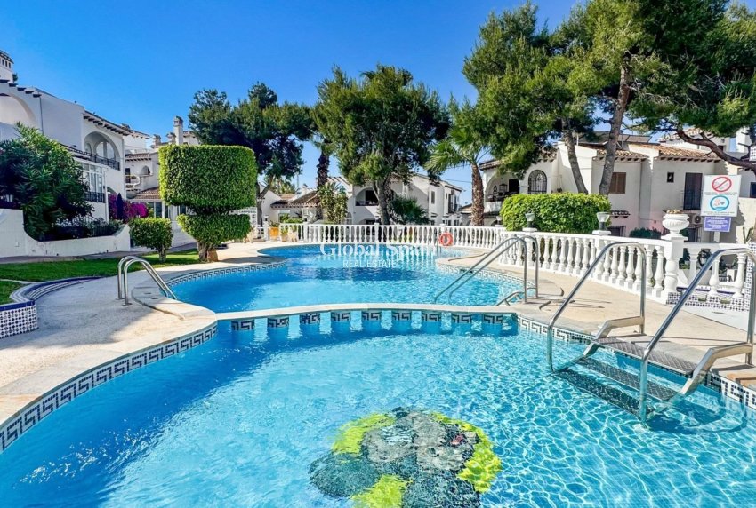 Resale - APARTMENT -
TORREVIEJA - Torreblanca