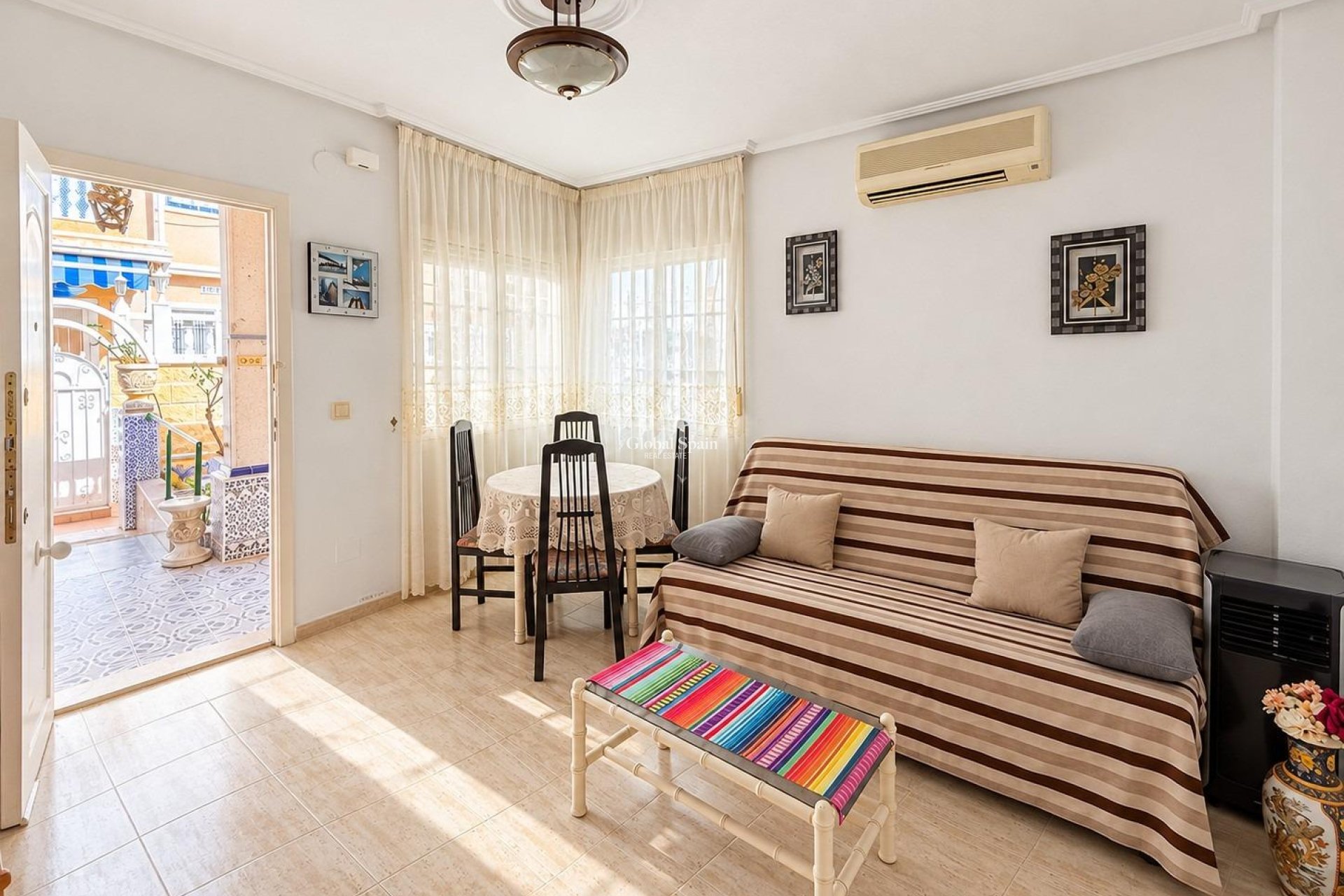 Resale - APARTMENT -
TORREVIEJA - Torreblanca
