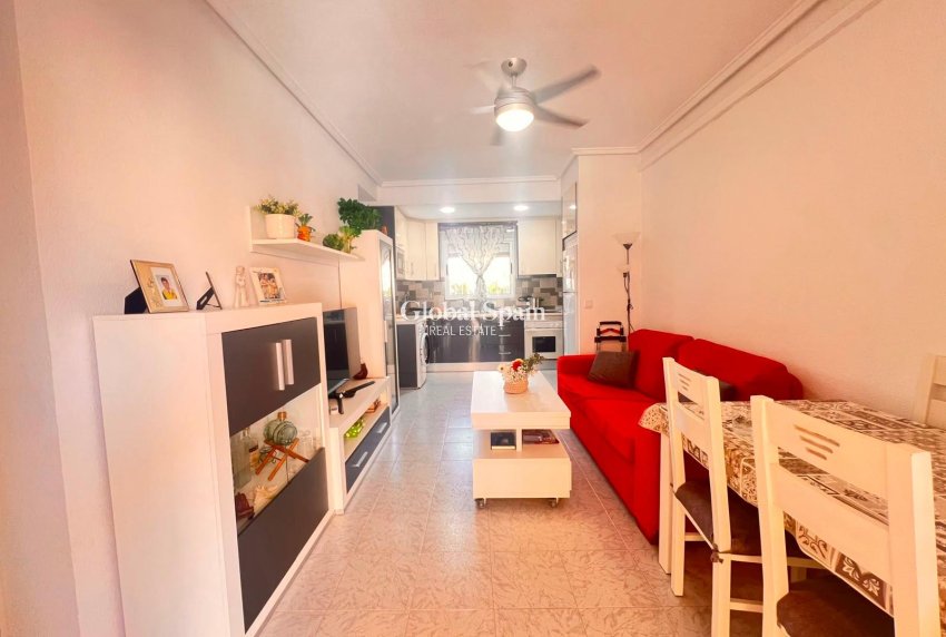 Resale - APARTMENT -
TORREVIEJA - Torrejón