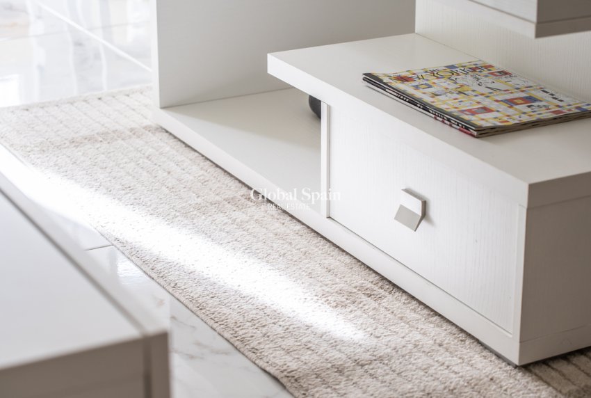 Resale - APARTMENT -
TORREVIEJA - Torreta