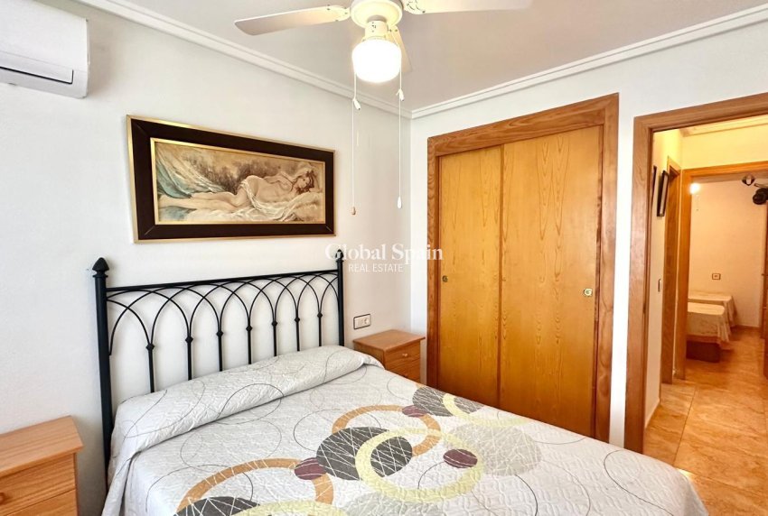 Resale - APARTMENT -
TORREVIEJA - Torretas