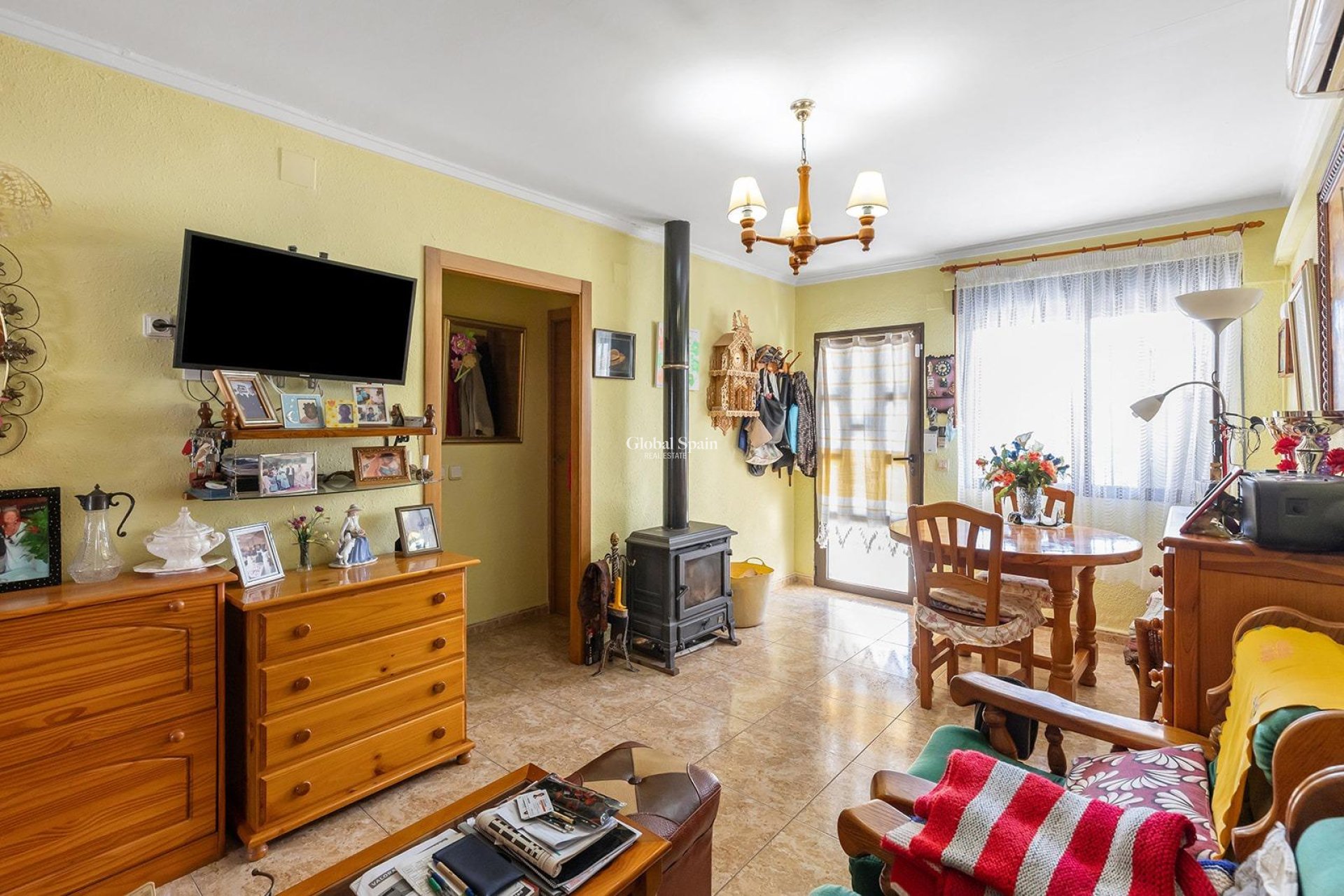 Resale - APARTMENT -
TORREVIEJA - Torretas