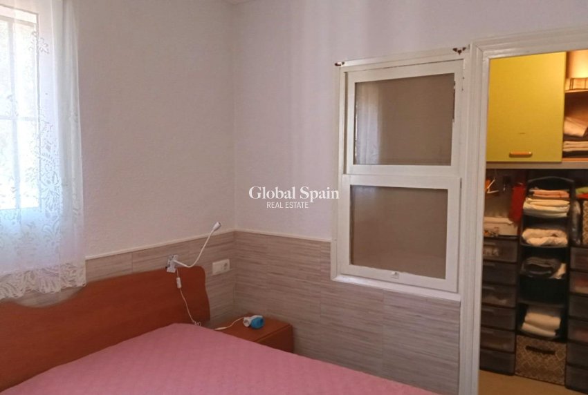 Resale - APARTMENT -
TORREVIEJA - Torretas