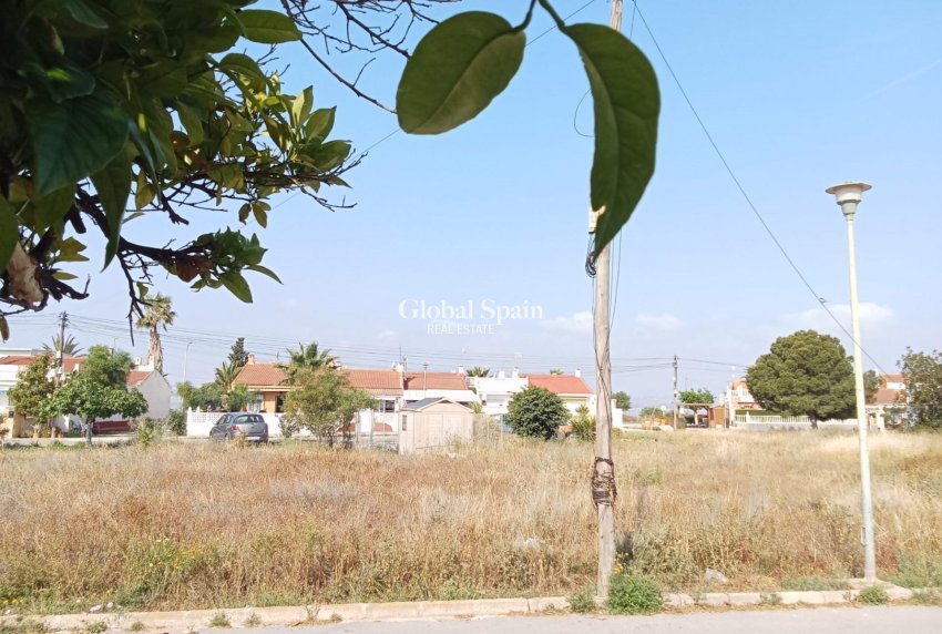 Resale - APARTMENT -
TORREVIEJA - Torretas