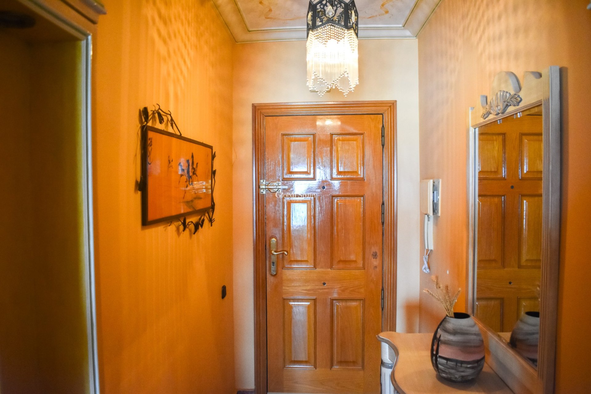 Resale - APARTMENT -
TORREVIEJA - Torrevieja Centro