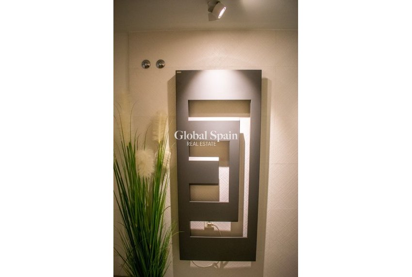 Resale - APARTMENT -
TORREVIEJA - Torrevieja Centro