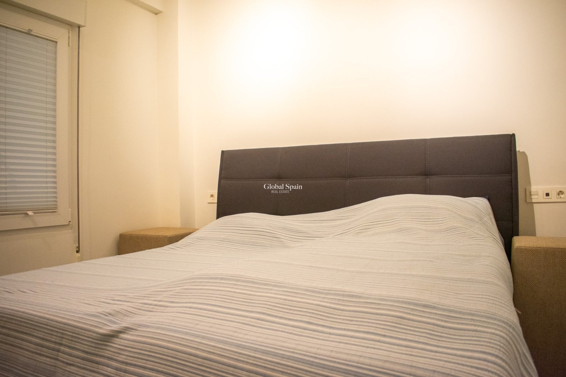 Resale - APARTMENT -
TORREVIEJA - Torrevieja Centro