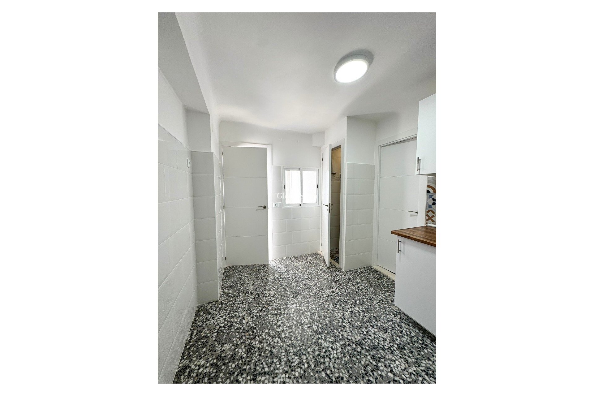 Resale - APARTMENT -
TORREVIEJA - Torrevieja Centro