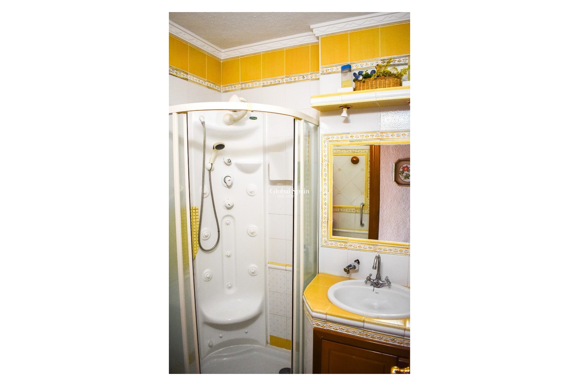 Resale - APARTMENT -
TORREVIEJA - Torrevieja Centro