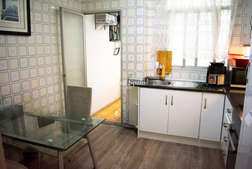 Resale - APARTMENT -
TORREVIEJA - Torrevieja Centro