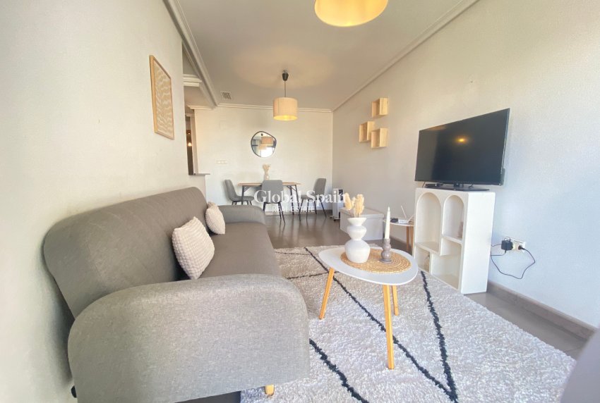 Resale - Apartment -
TORREVIEJA - Torrevieja Centro