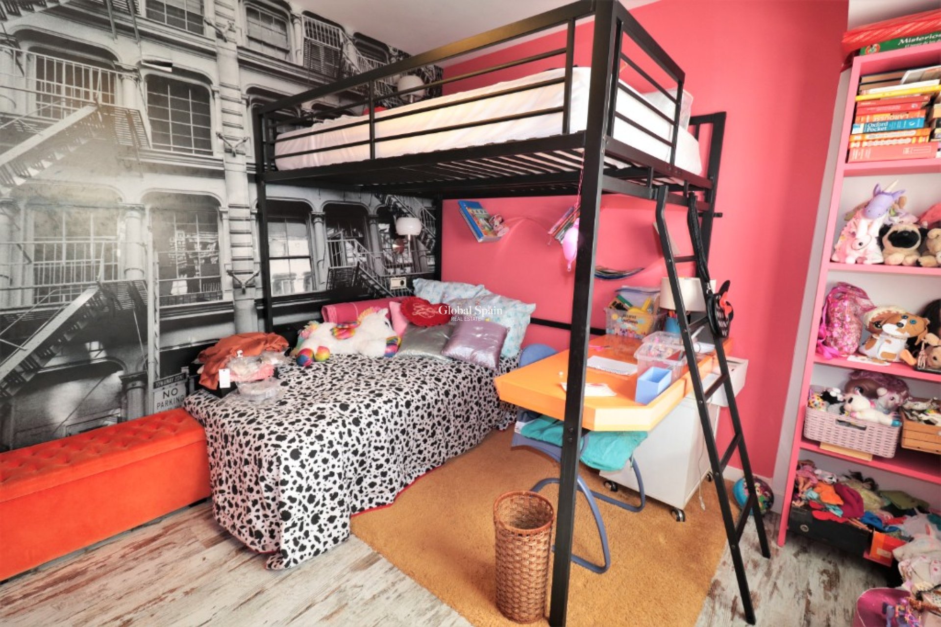 Resale - Apartment -
TORREVIEJA - Torrevieja