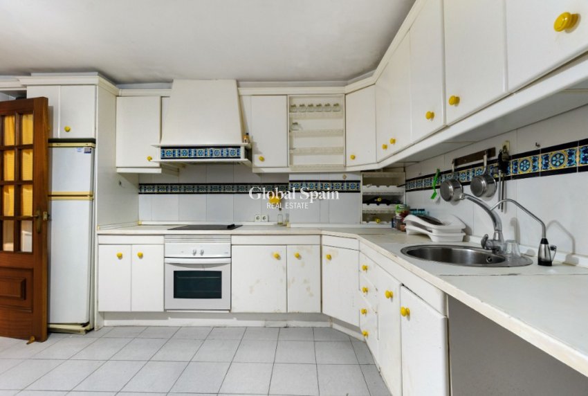 Resale - Apartment -
TORREVIEJA - Torrevieja