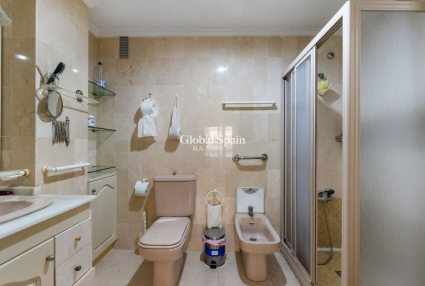 Resale - Apartment -
TORREVIEJA - Torrevieja