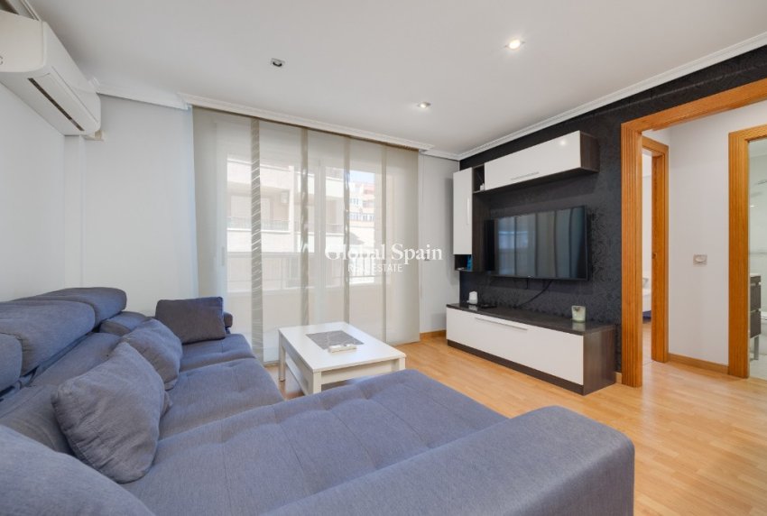 Resale - Apartment -
TORREVIEJA - Torrevieja