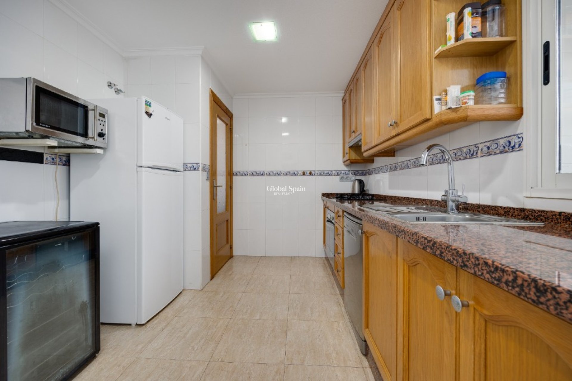 Resale - Apartment -
TORREVIEJA - Torrevieja