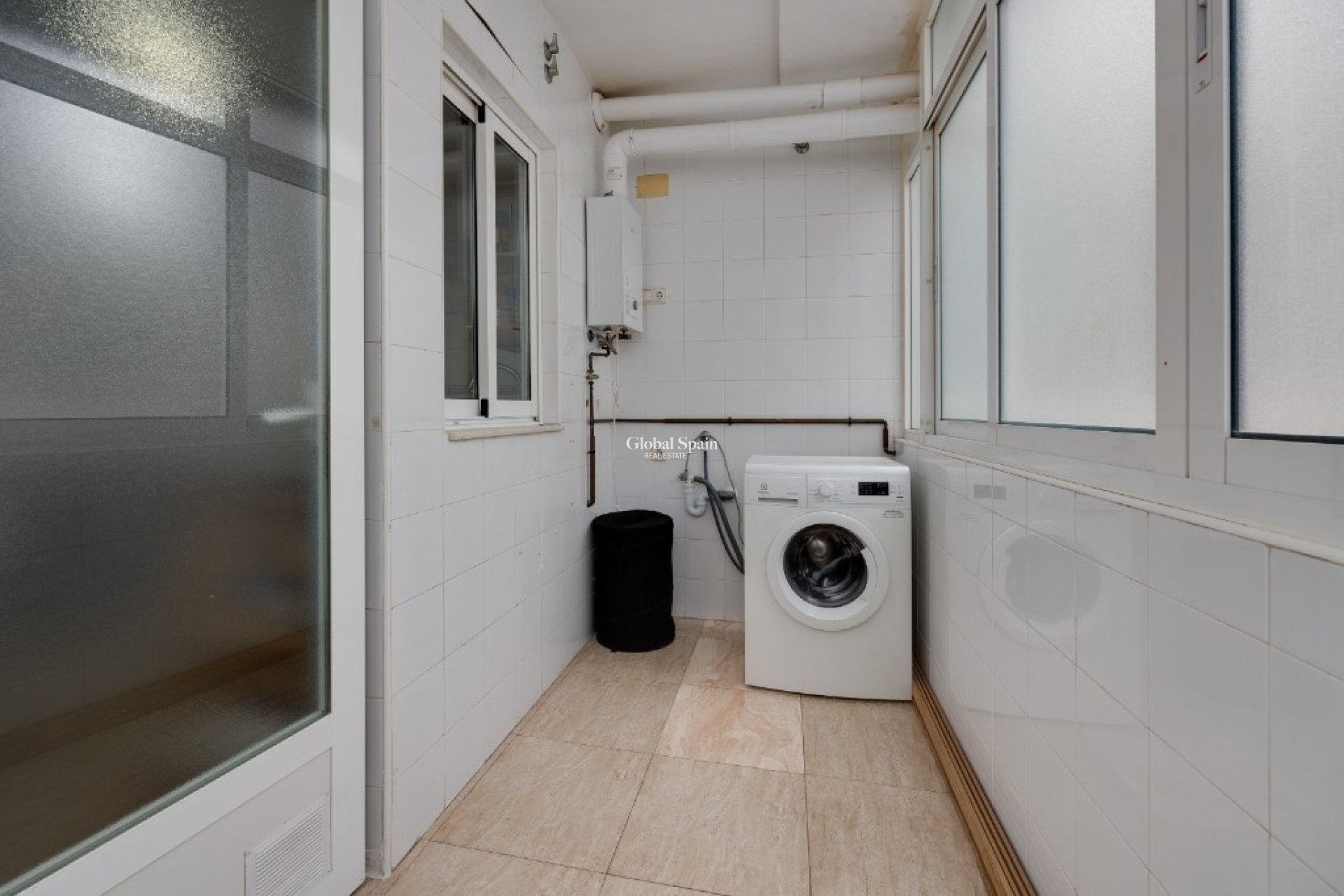 Resale - Apartment -
TORREVIEJA - Torrevieja