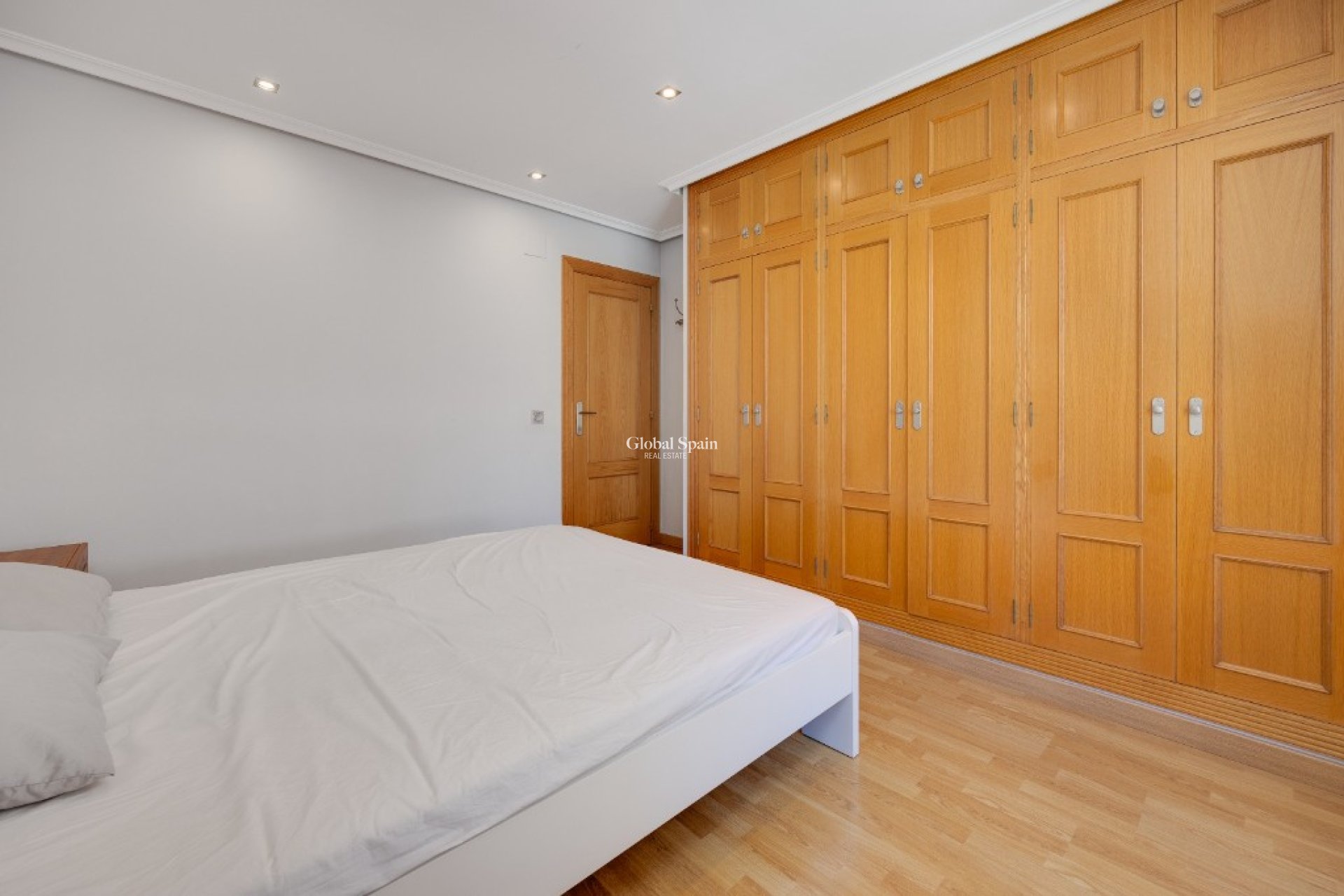 Resale - Apartment -
TORREVIEJA - Torrevieja