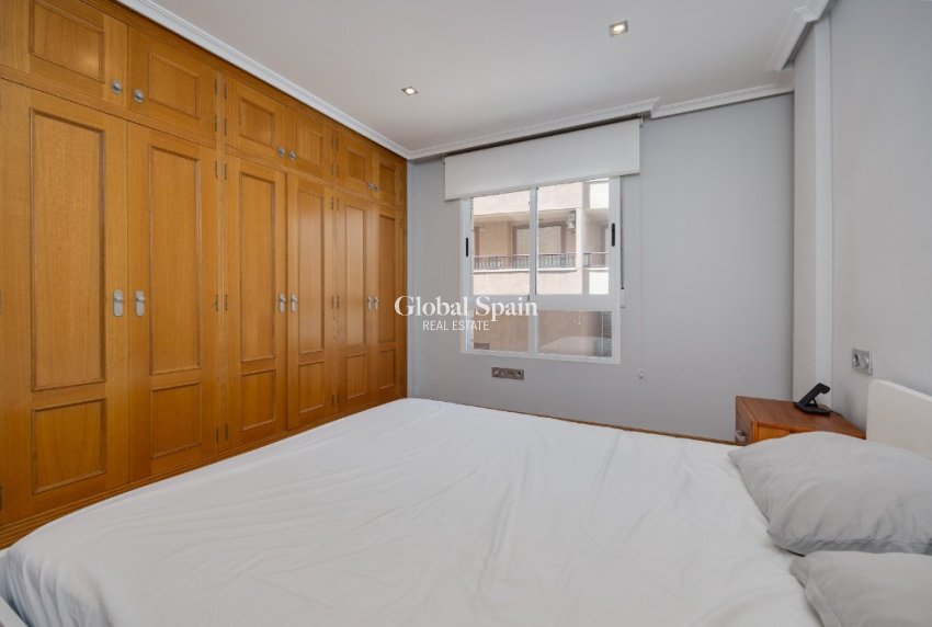 Resale - Apartment -
TORREVIEJA - Torrevieja