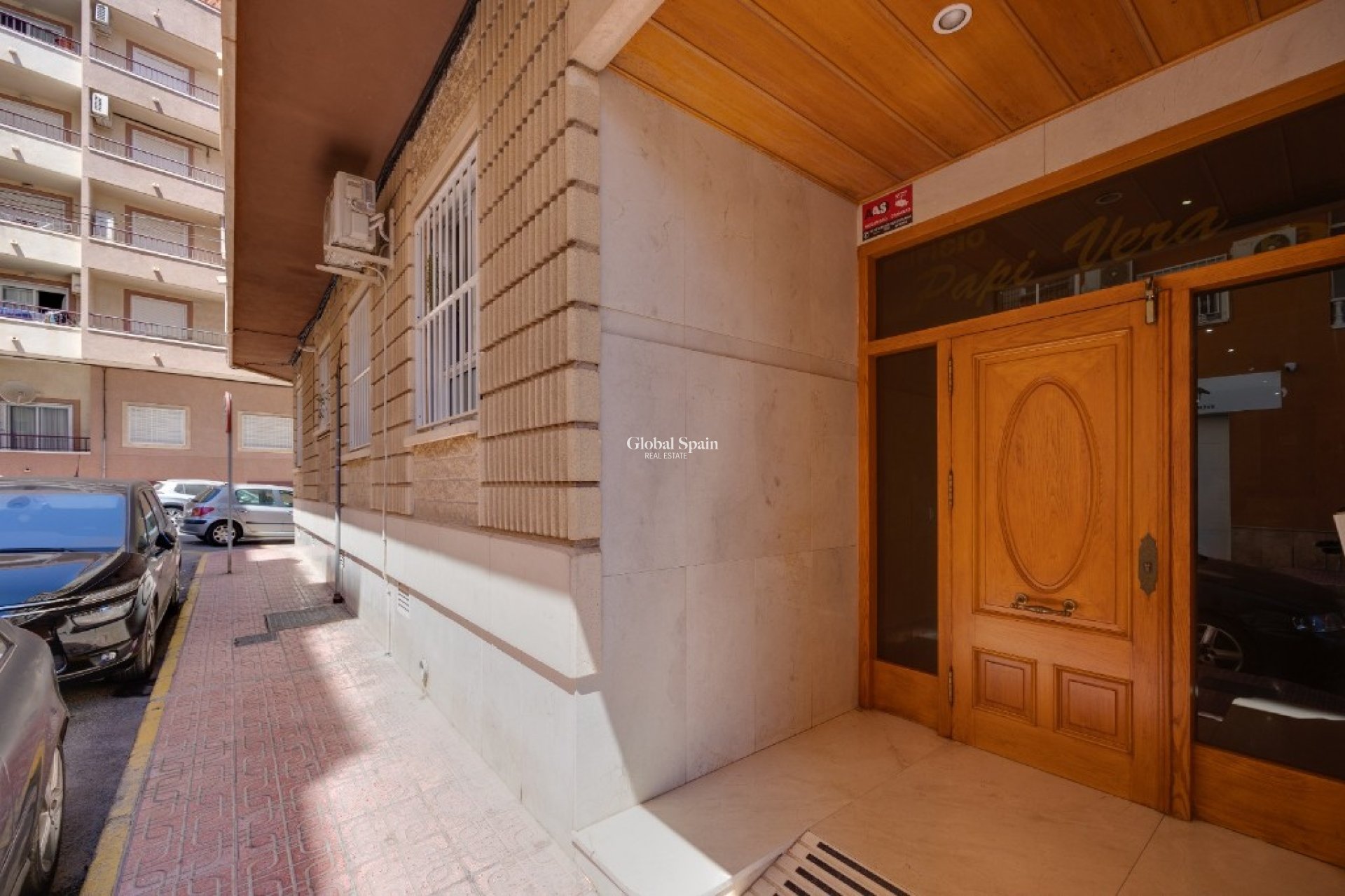 Resale - Apartment -
TORREVIEJA - Torrevieja