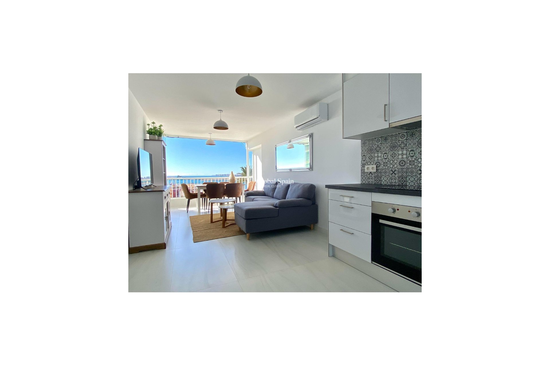Resale - Apartment -
TORREVIEJA - Torrevieja