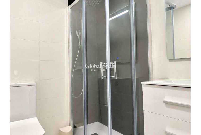 Resale - Apartment -
TORREVIEJA - Torrevieja