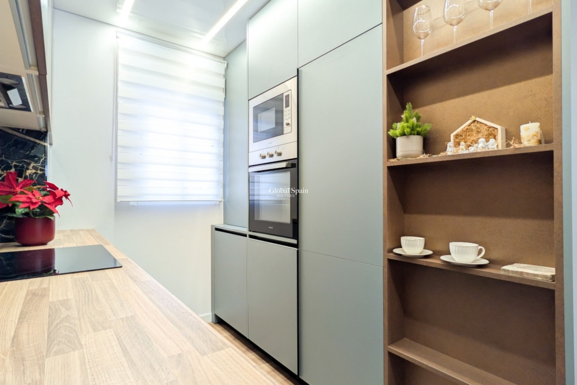 Resale - APARTMENT -
TORREVIEJA - Torrevieja