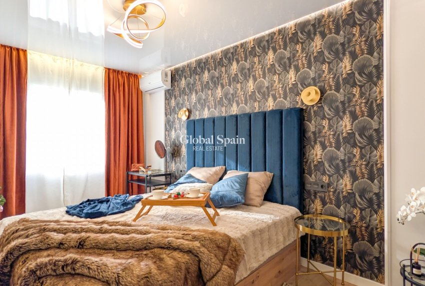 Resale - APARTMENT -
TORREVIEJA - Torrevieja